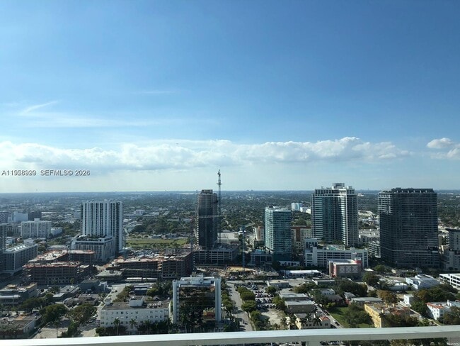 Building Photo - 480 NE 31st St