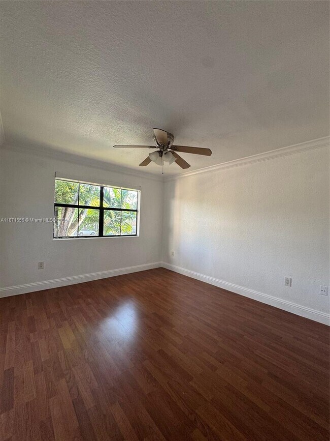 Building Photo - 15560 SW 106th Ln