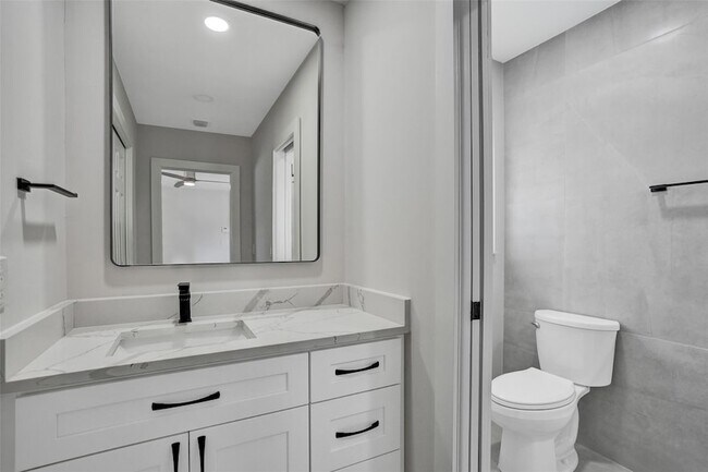 Building Photo - 5361 SW 7th St