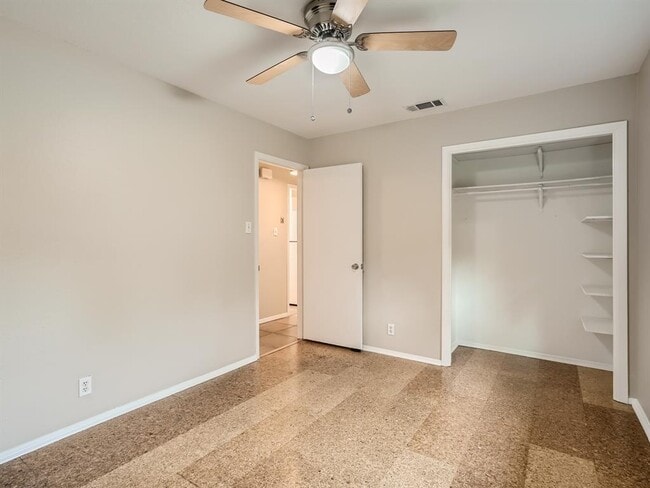 Building Photo - 1209 Speer Ln