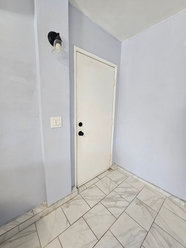 Building Photo - 53798 Calle Sanborn