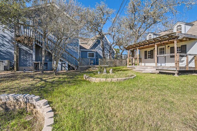 Building Photo - 13003 S Madrone Trail