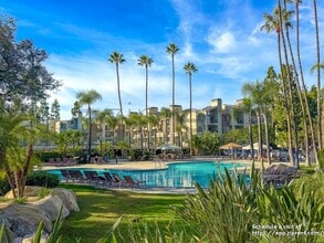 Building Photo - 5500 Owensmouth Ave