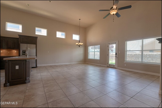 Building Photo - 11420 Victor Flores Pl