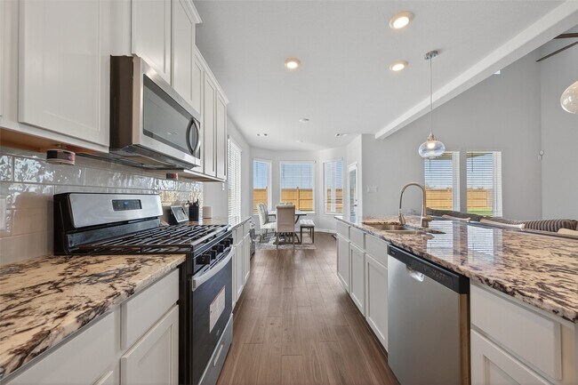 Building Photo - 3025 Waxwing Dr