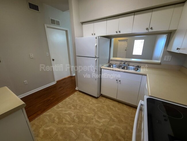 Building Photo - 8513 Bernwood Cove Loop