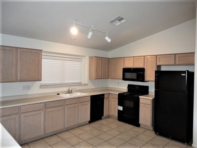 Building Photo - 11436 E Pronghorn Ave