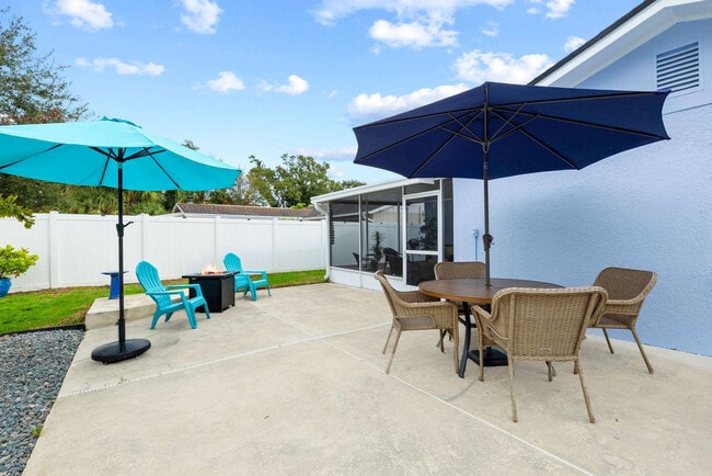 Building Photo - 6398 Woodland Blvd