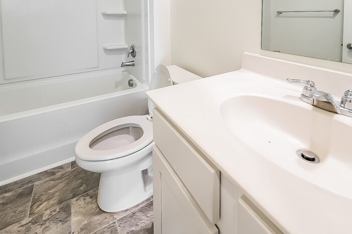 Building Photo - 5749 Timber Leaf Lp