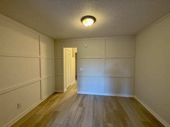 Building Photo - 610 Putters Ln