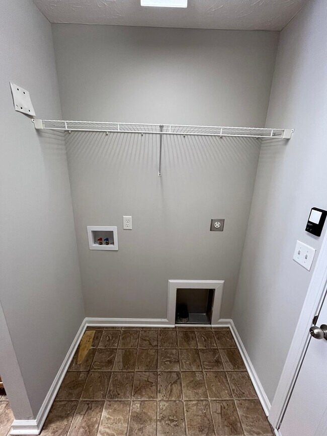 Building Photo - Upper Stone Apartments