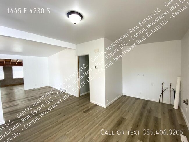 Building Photo - 1445 E 4230 S