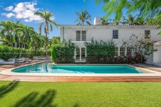 Building Photo - 140 N Hibiscus Dr