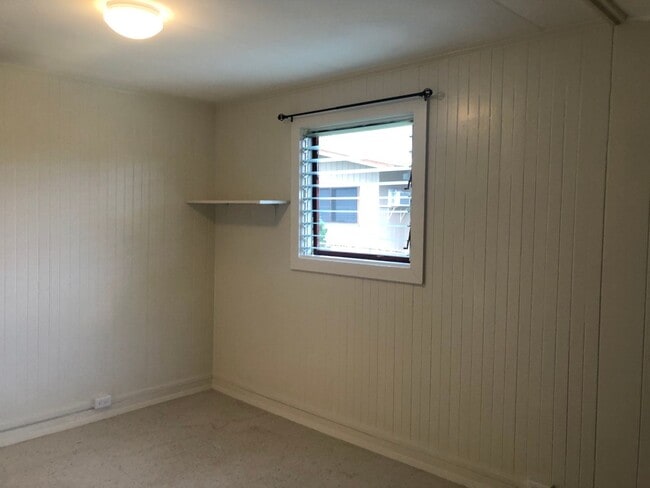 Building Photo - Charming 2BR/1BA Home