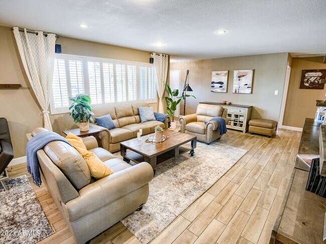 Building Photo - 2301 N 81st Pl