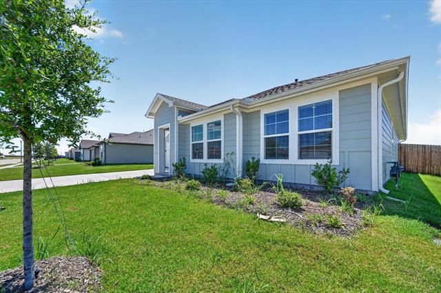 Building Photo - 503 Red Dr