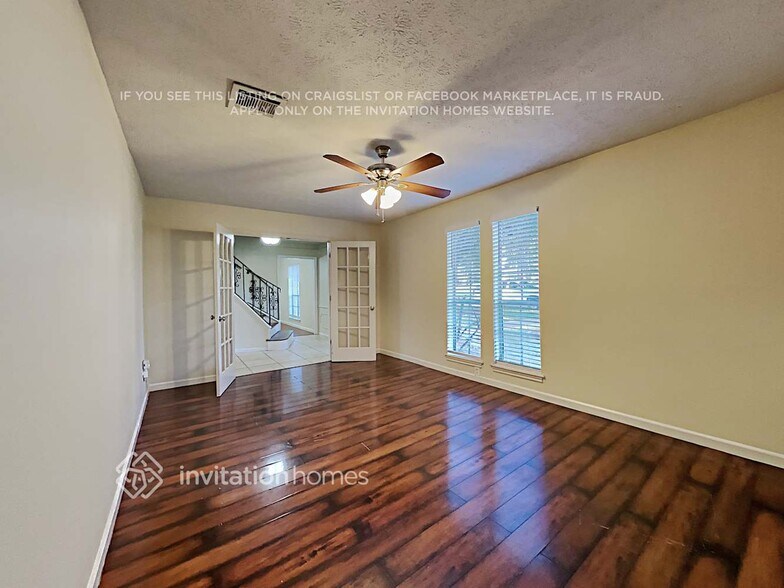 Building Photo - 4019 Laverock Rd
