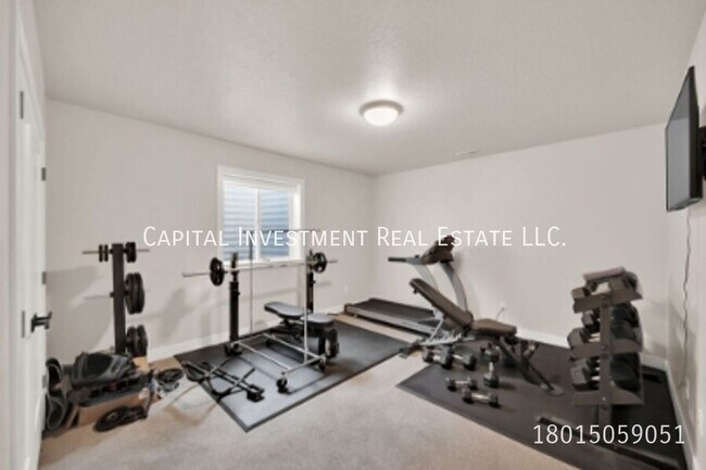 Building Photo - 2733 Urban Ridge Rd