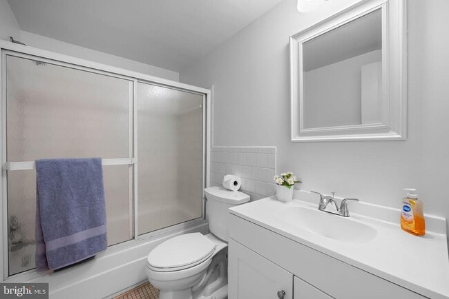 Building Photo - 103 Cross Keys Rd