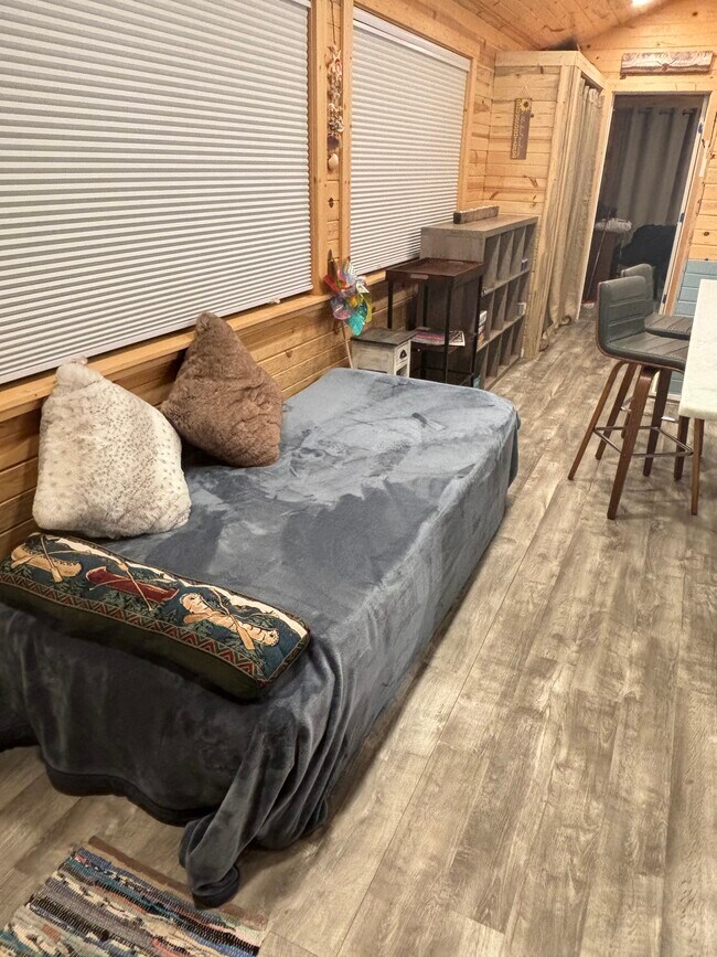 Building Photo - 41159 Sunnyview Loop