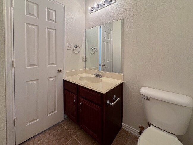 Building Photo - 44 Heron Dr