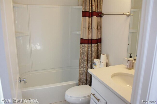 Building Photo - 47757 Alden Terrace N