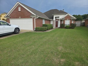 Building Photo - 7436 Pinnacle Point