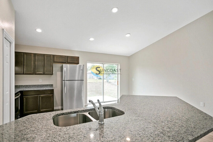 Building Photo - 12816 SW 31st Avenue Rd