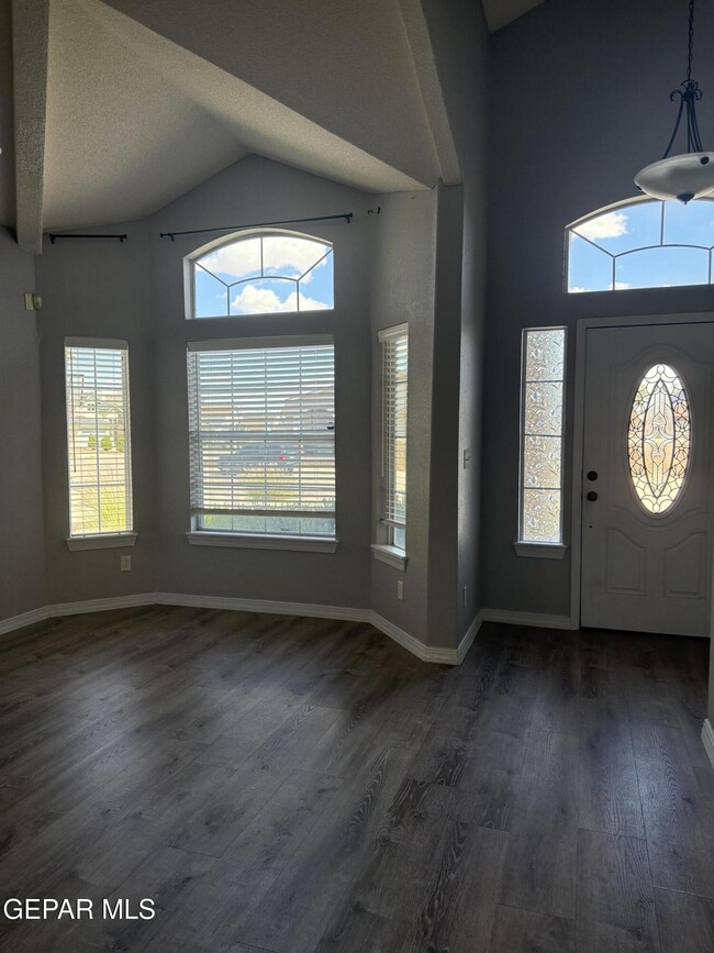 Building Photo - 14403 Ocean Point Ln