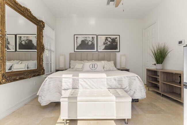 Building Photo - 505 SW 16th Ct