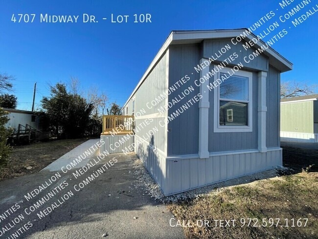 Building Photo - 4707 Midway Dr
