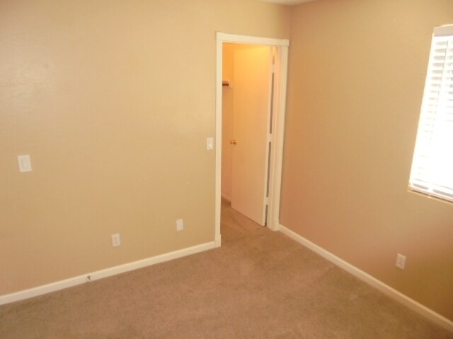 Building Photo - 11801 N Olive St