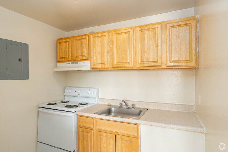 Raven Run Apartments 60046028 Amberwood Rd Baltimore MD 21206