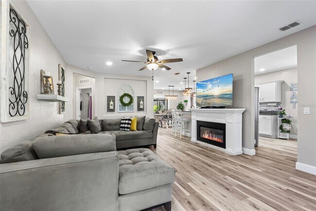 Building Photo - 15193 Mille Fiore Blvd