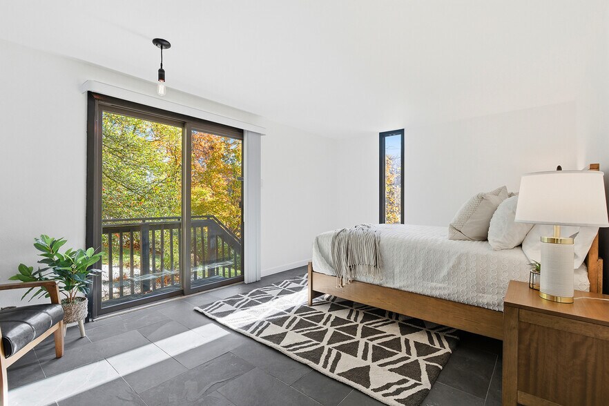 Building Photo - 1 Myrtle Hill Rd