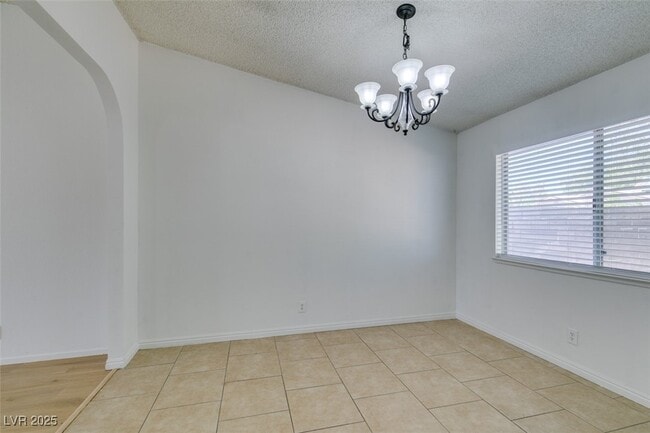 Building Photo - 5656 Maceta Ave
