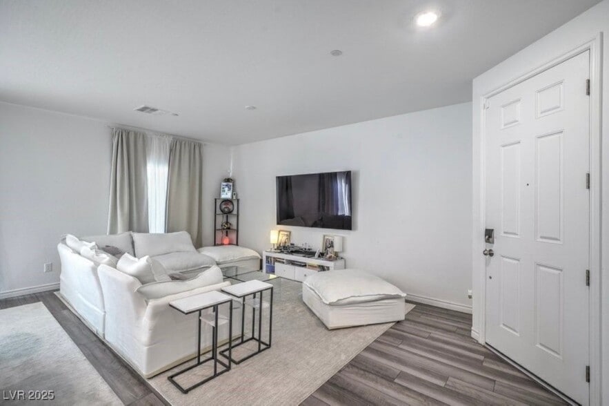 Building Photo - 7318 N Decatur Blvd