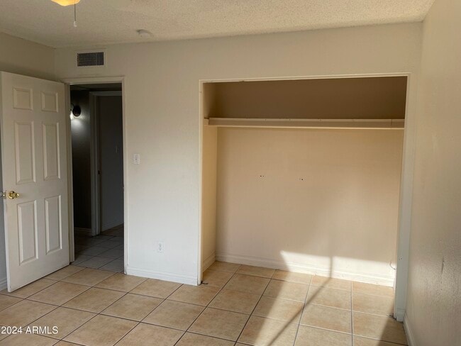 Building Photo - 8333 W Roma Ave
