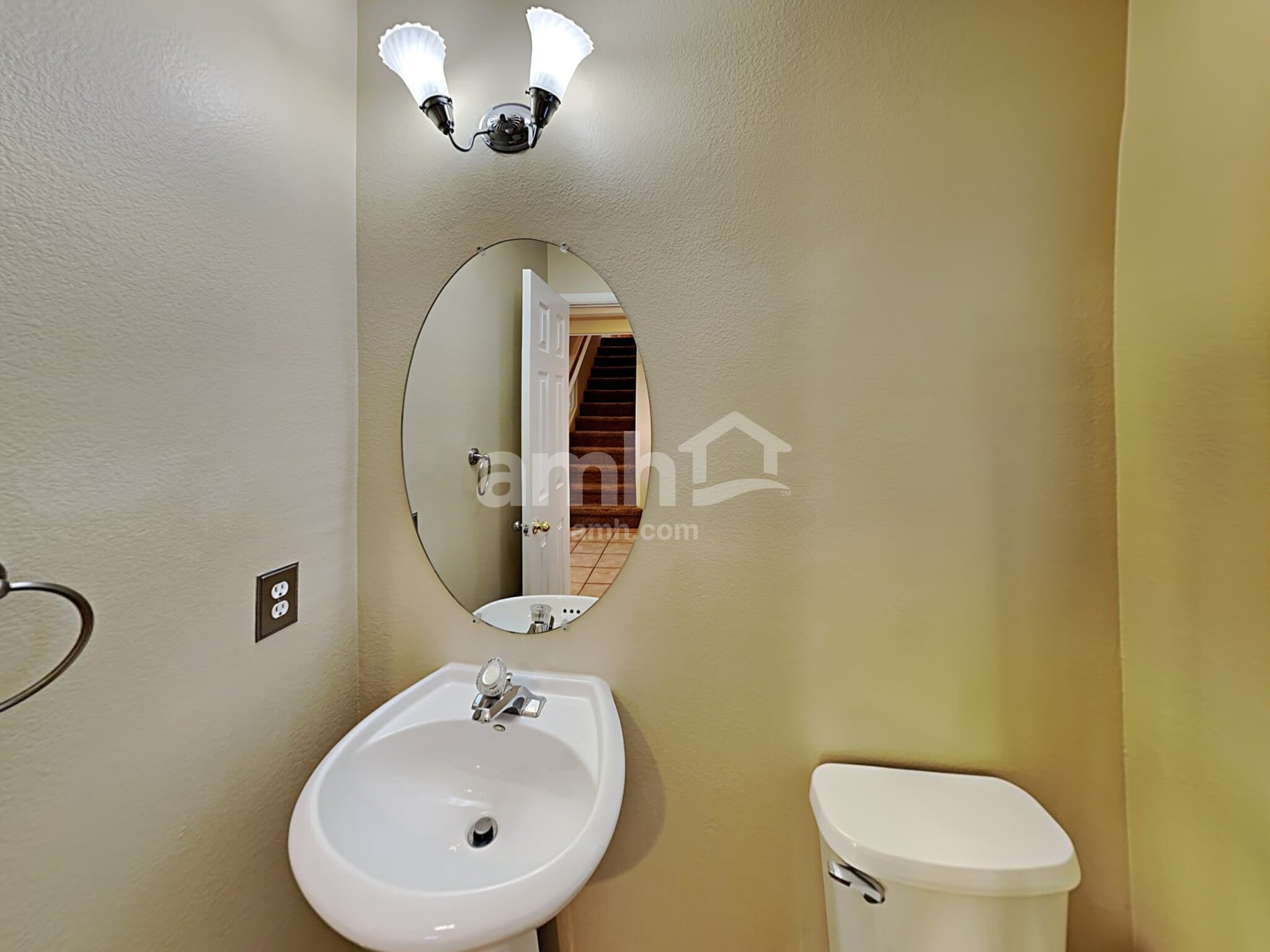 Building Photo - 10141 Flagstaff Butte Ave