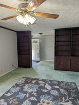 Building Photo - 3232 Revlon Dr