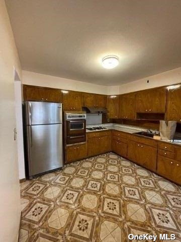 Building Photo - 61-23 Tonsor St