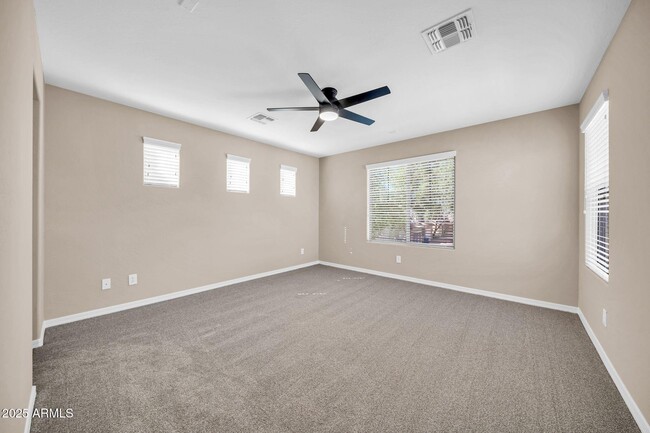 Building Photo - 3639 W Thalia Ct