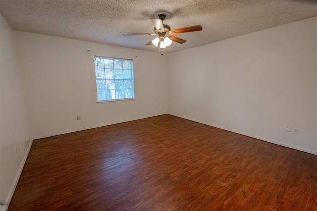 Building Photo - 503 N Walnut Creek Dr