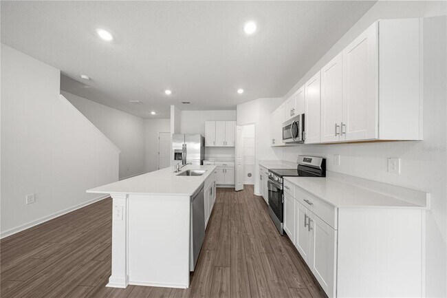 Building Photo - 4883 SW 81st Lp