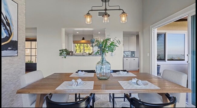 Building Photo - Resort-Style Living with Pool & Iconic Coastal Views