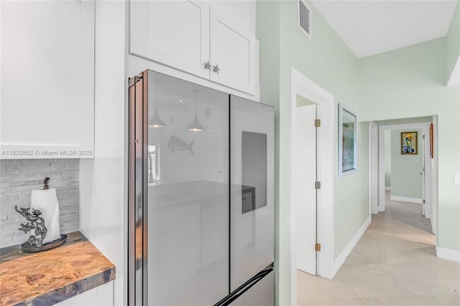 Building Photo - 155 Coco Plum Rd S