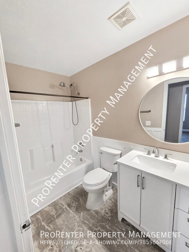 Building Photo - 1984 N 2125 W