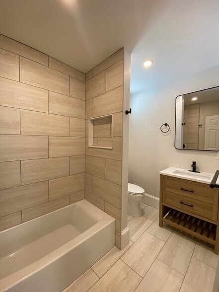 Building Photo - 7 Kenney St