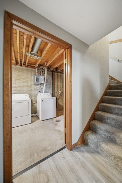 Building Photo - 2830 S 13th St