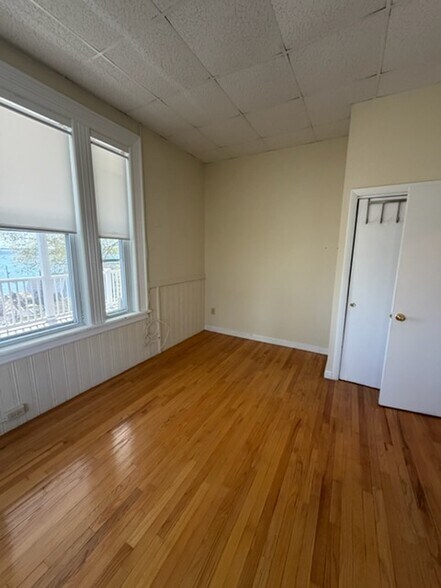 Building Photo - 299 Nahant Rd